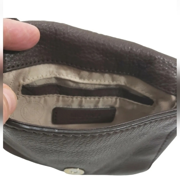 Michael Kors Fulton Crossbody Brown Leather Purs Bag. - Picture 10 of 12